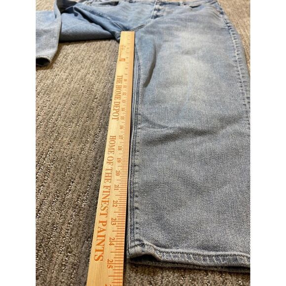 American Eagle mom straight jean womens sz 14S hi waist light wash stretch denim - Picture 2 of 11
